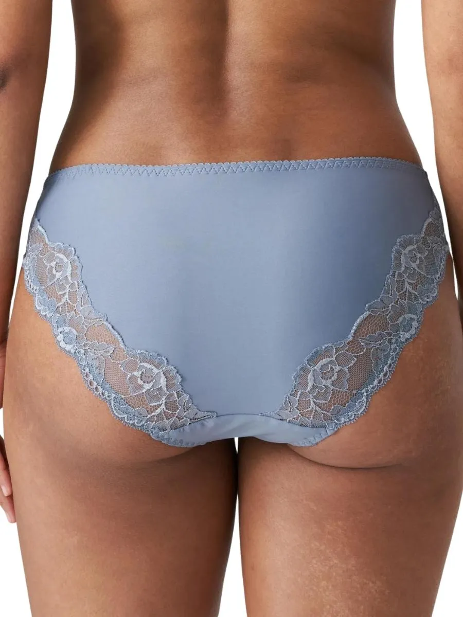 Madison Rio Brief